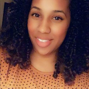 Meet your Posher, Whitney